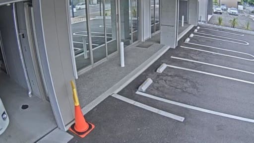 岐阜市加納新本町 鍵の専門店前