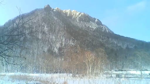 八剣山