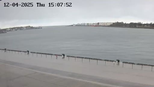 金沢港クルーズターミナル