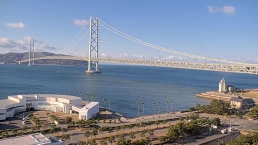 神戸市舞子からの明石海峡大橋