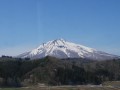 西目屋村から見る岩木山