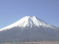 忍野村役場から見る富士山